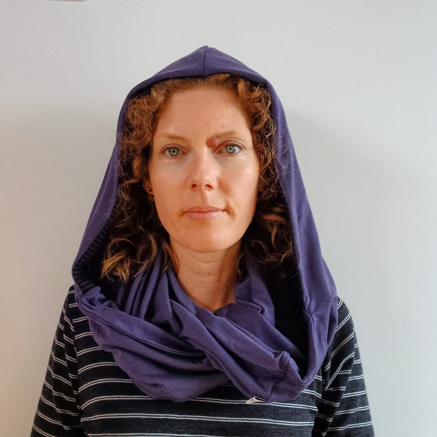 Merino Hoodscarf - Grape