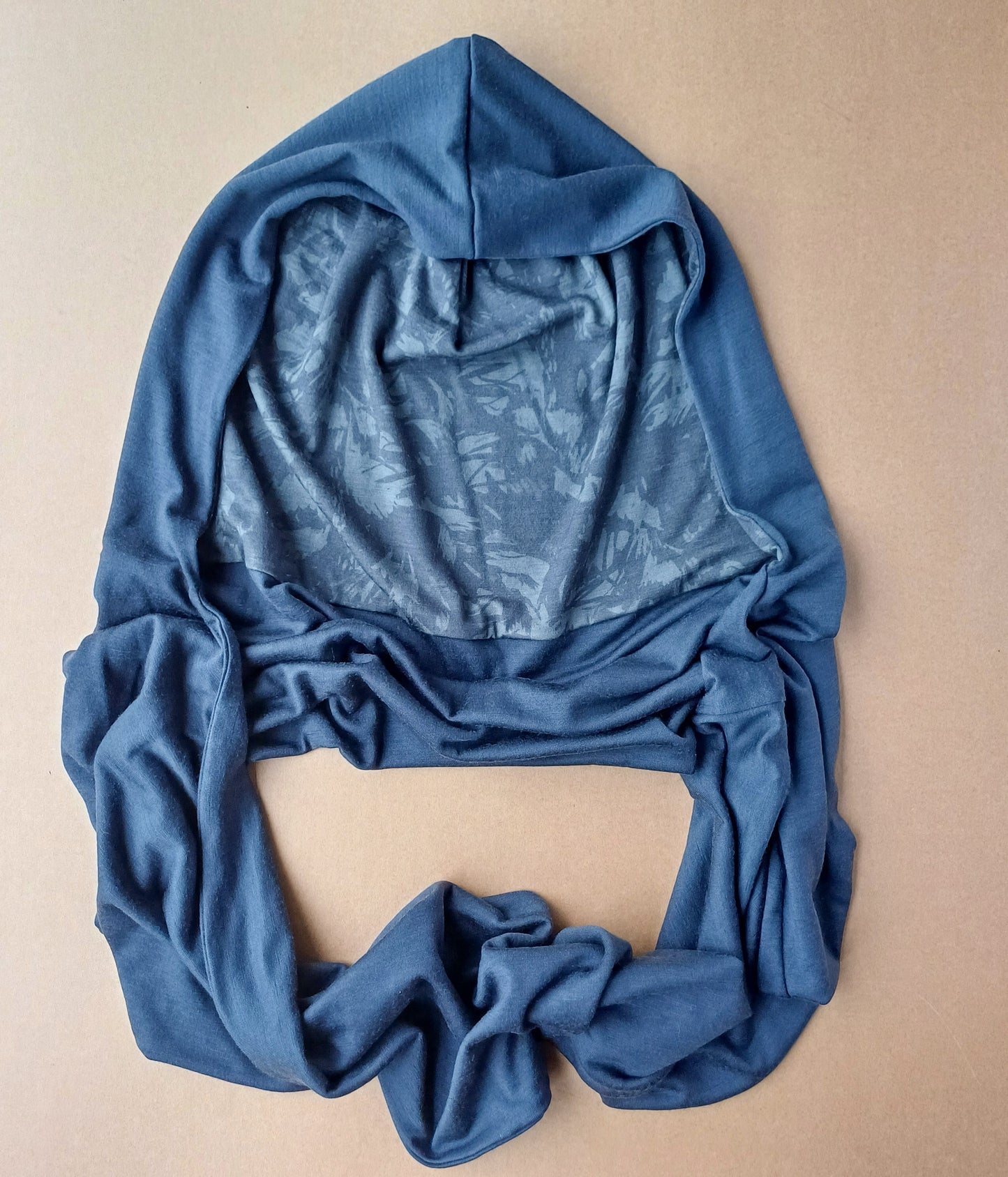Merino Hoodscarf - Pebble