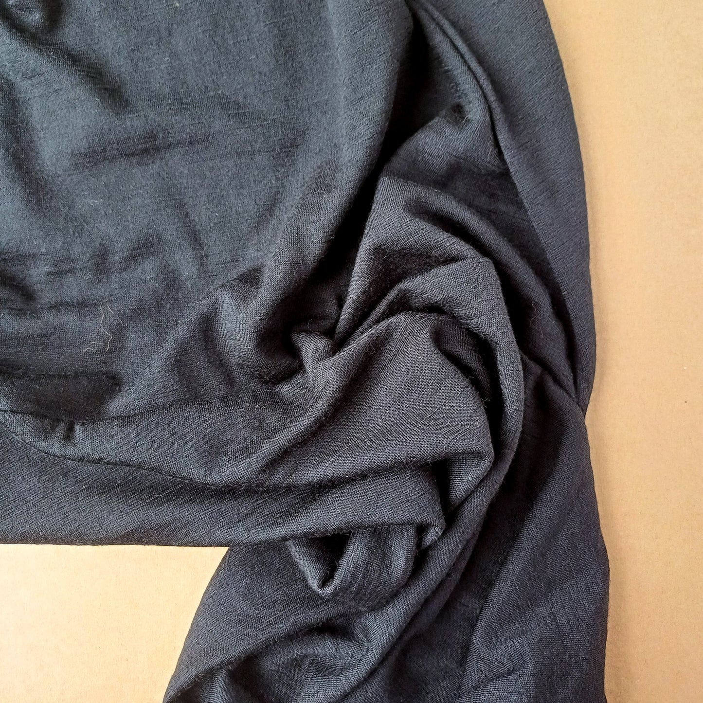 Merino Hoodscarf BIG Hood - Black