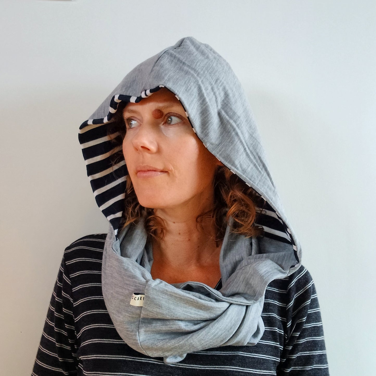 Merino Hoodscarf - Grey Marl