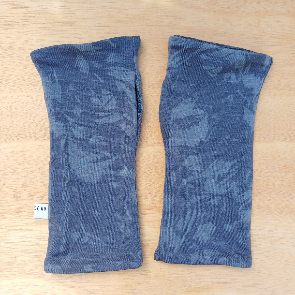 Fingerless Gloves - Grey Print