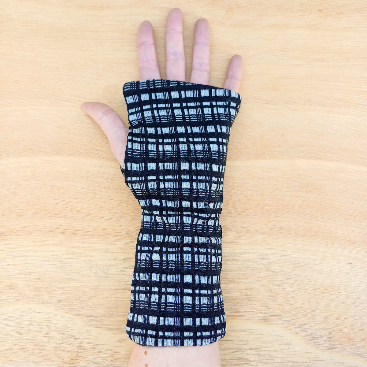 Fingerless Gloves - Black Check