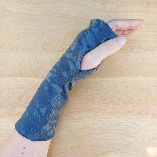 Fingerless Gloves - Grey Print